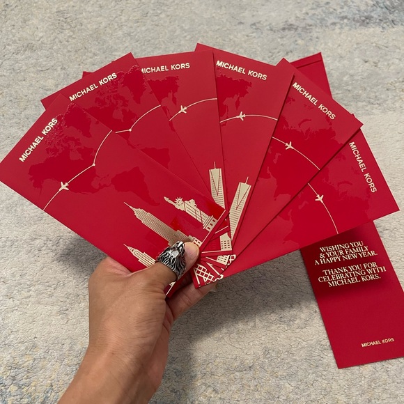 Brand New 6-Pack Michael Kors Gift Giving Envelopes For Love & Care In Gold/Red - Picture 7 of 8